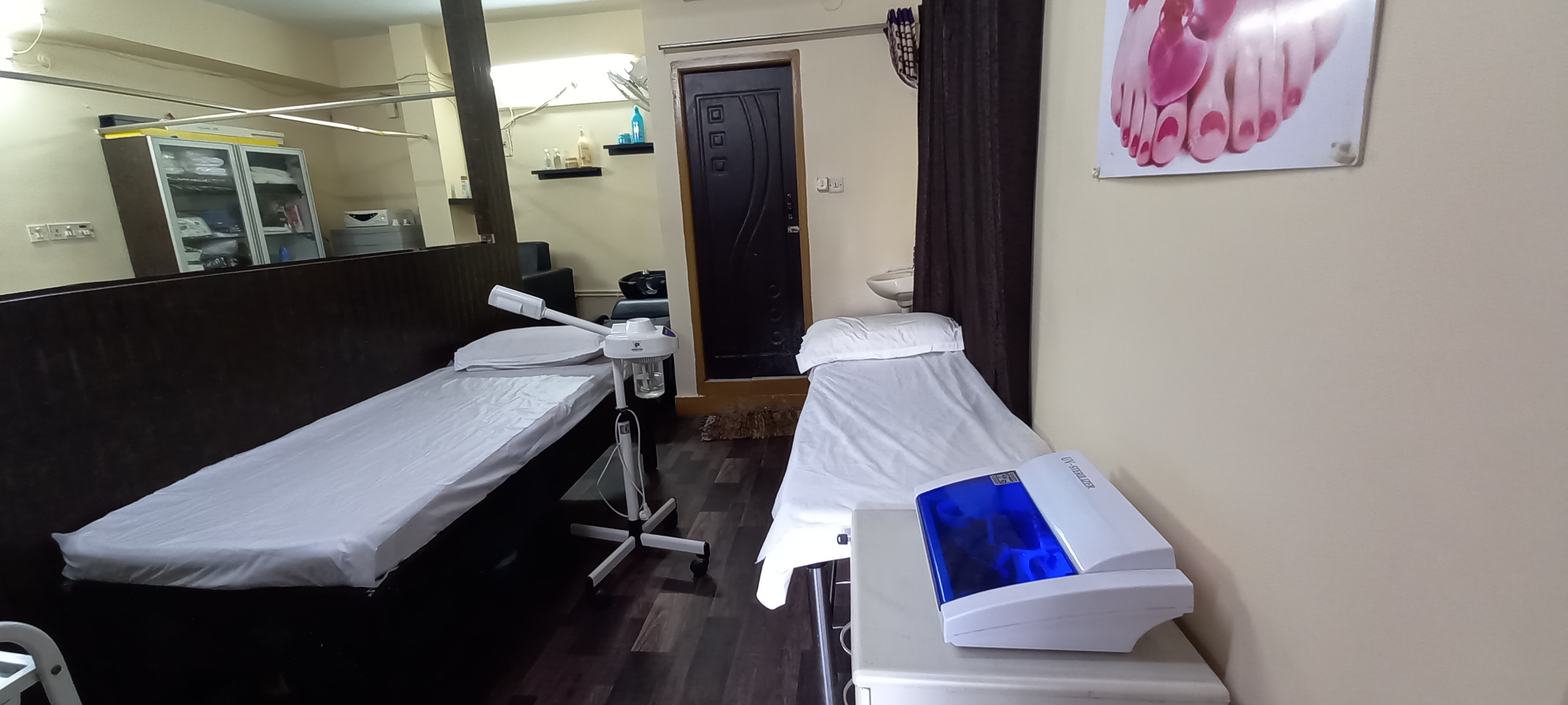 Innovinc Hair N Beauty Salon in banjara hills, Hyderabad Starts 30