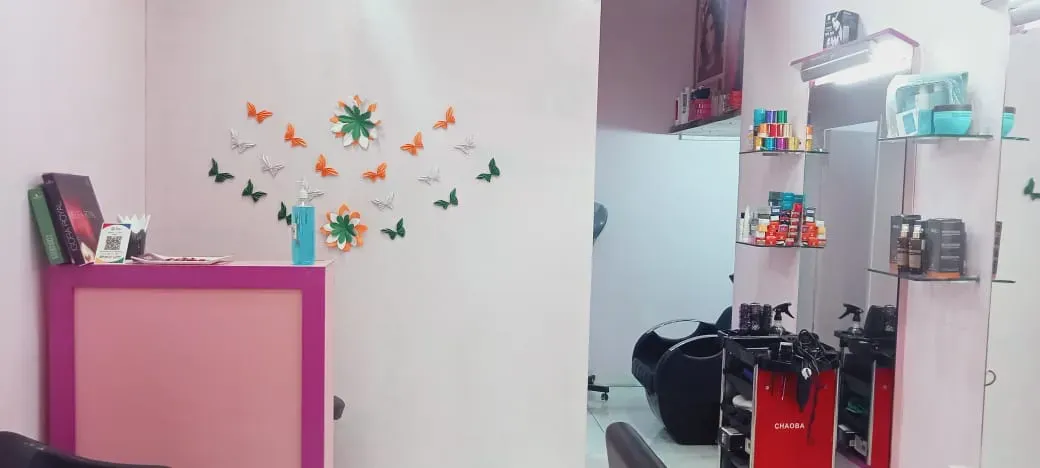 Scissors & Colors Spalon