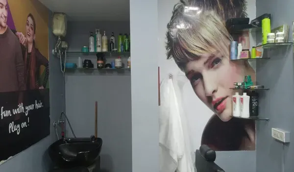 Looks Family Salon