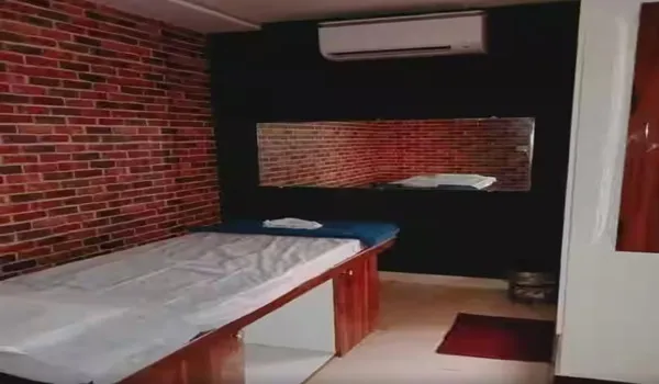 Iconic Gold Family Spa