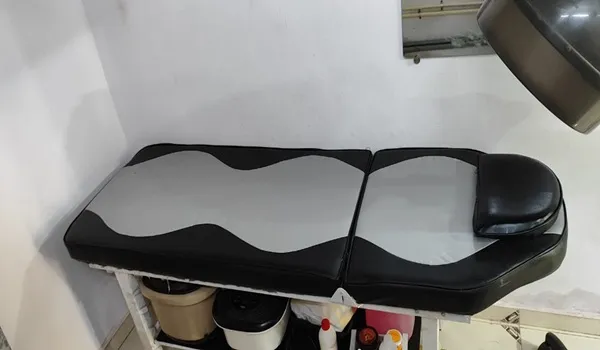 Shree Ladies Salon & Academy