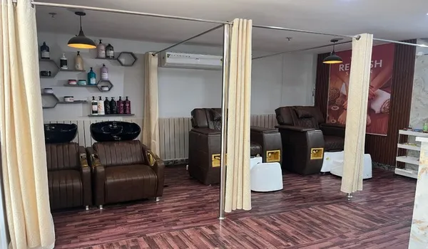 Refresh Unisex Salon