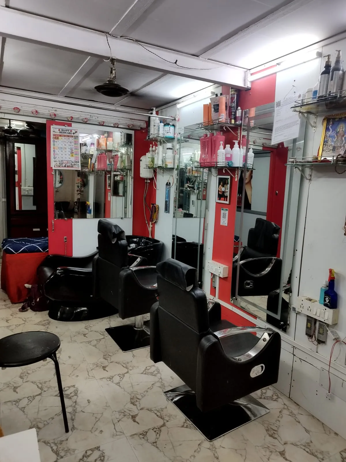 Find best offer near you and book salon services online at Shine & Glow Parlour