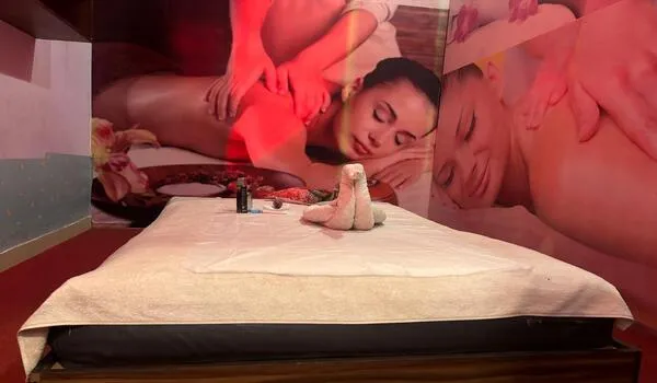Pink Blue Spa