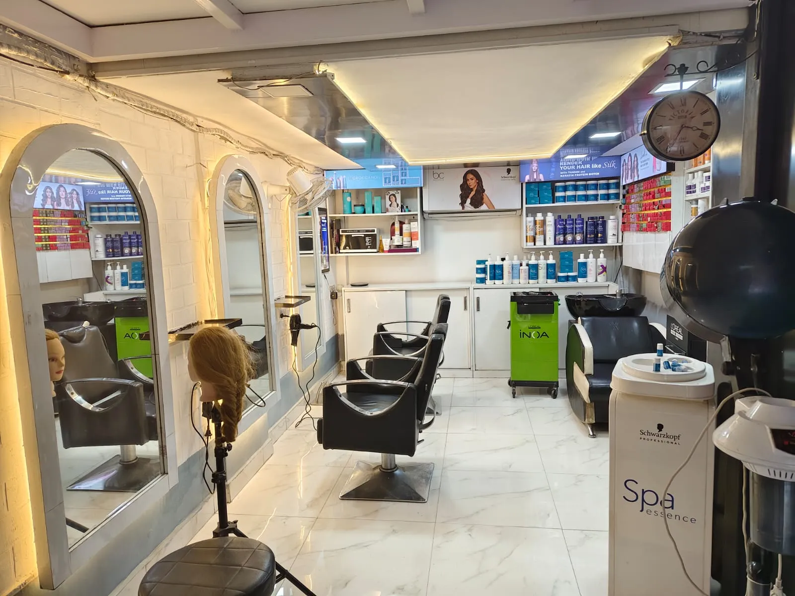 Hair Crowd Unisex Salon