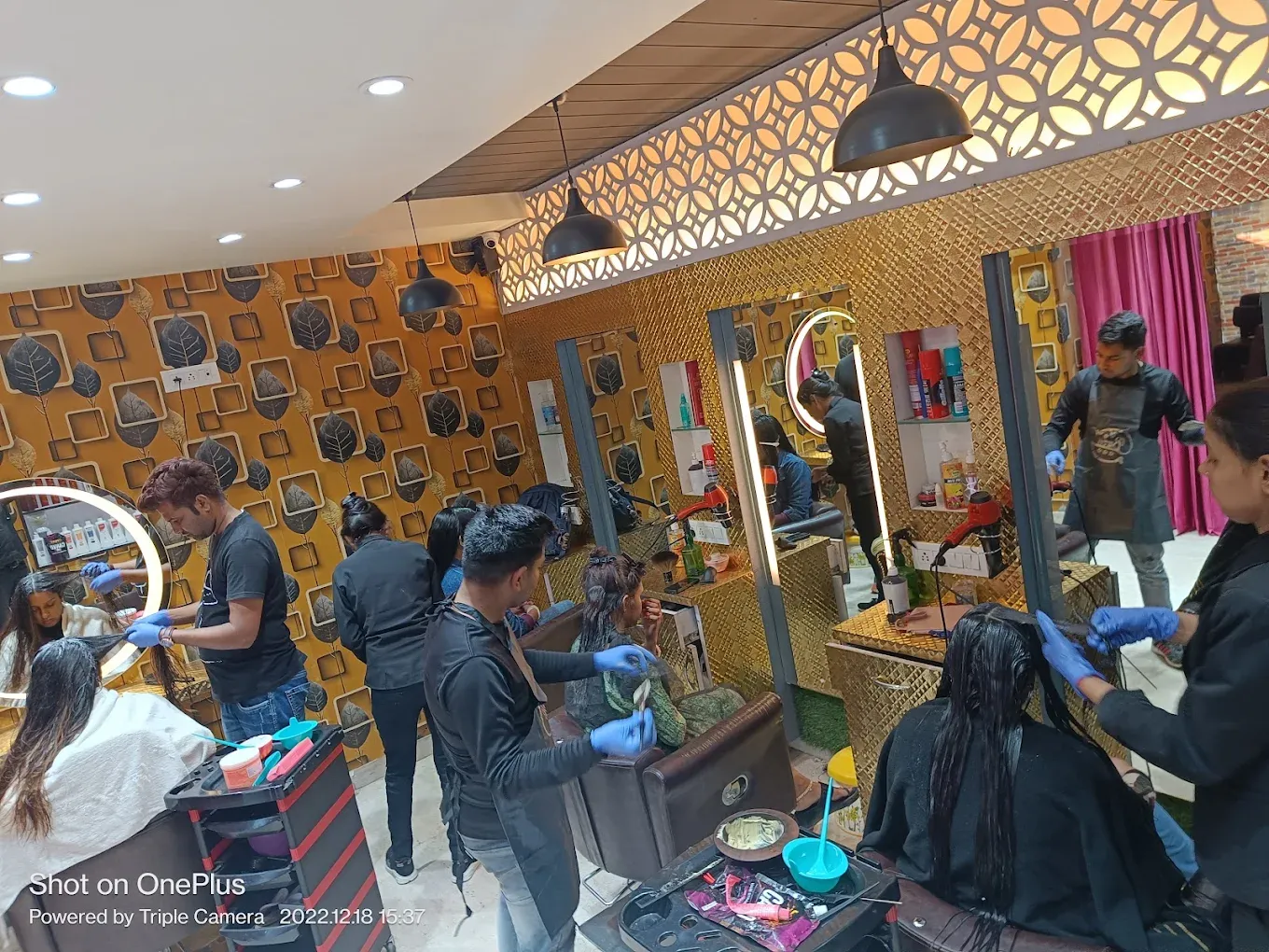 Scissors N Style Unisex Salon