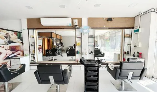 Modern Hair & Beauty Salon