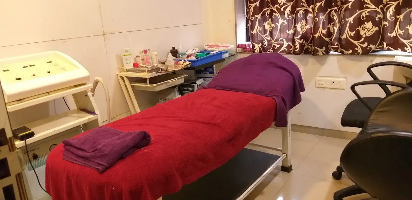 Narayanis Sparsh Spa And Salon
