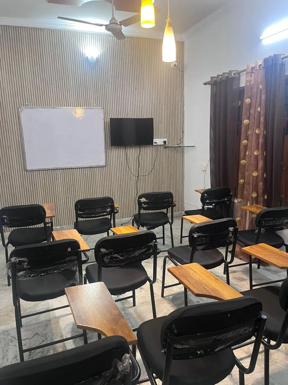 Gaura Makeup Studio & Academy
