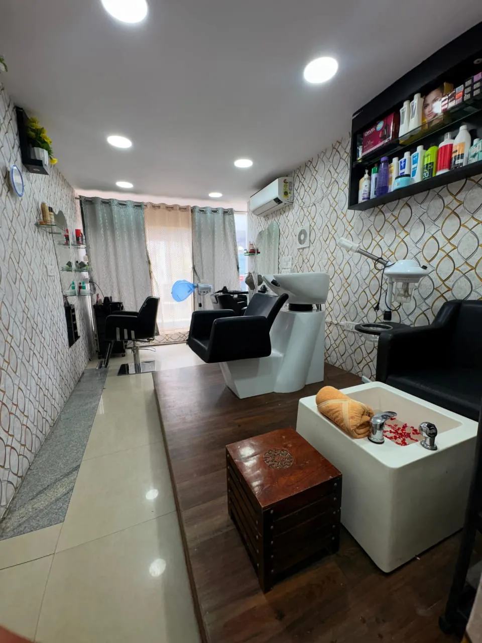Find best offer near you and book salon services online at Glow Heaven Unisex Salon & Spa