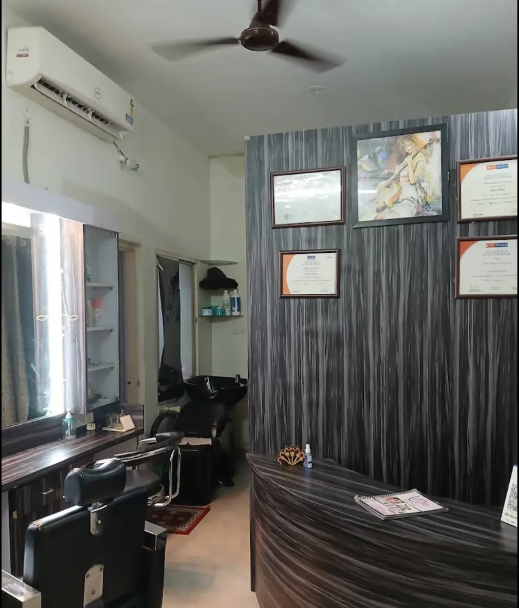 Urban Face Ladies Beauty Parlour  