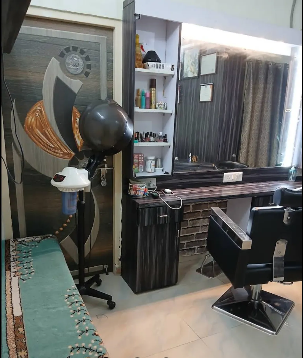 Urban Face Ladies Beauty Parlour  