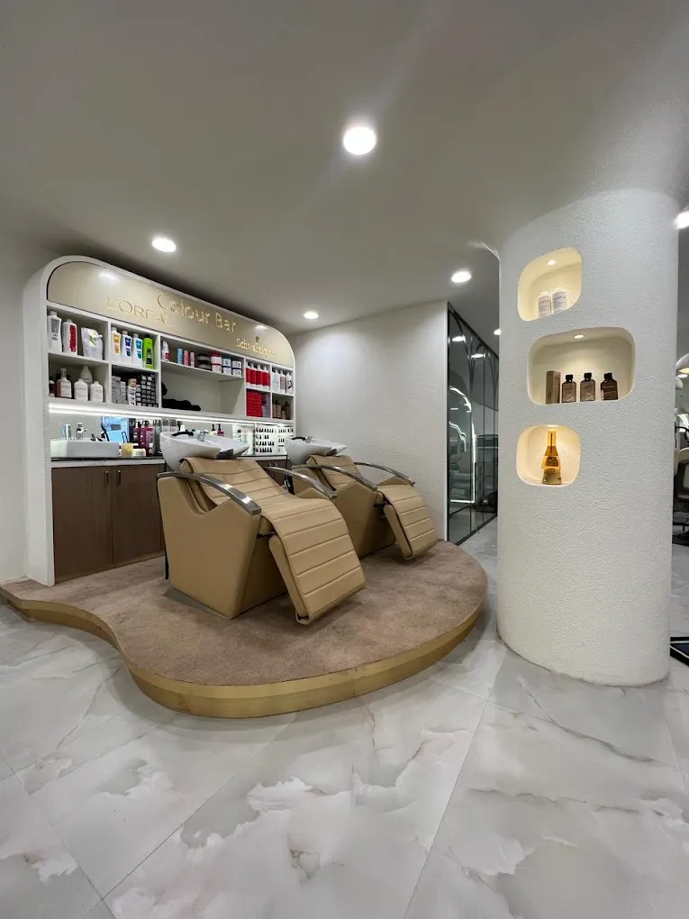 K3 Salon Lounge