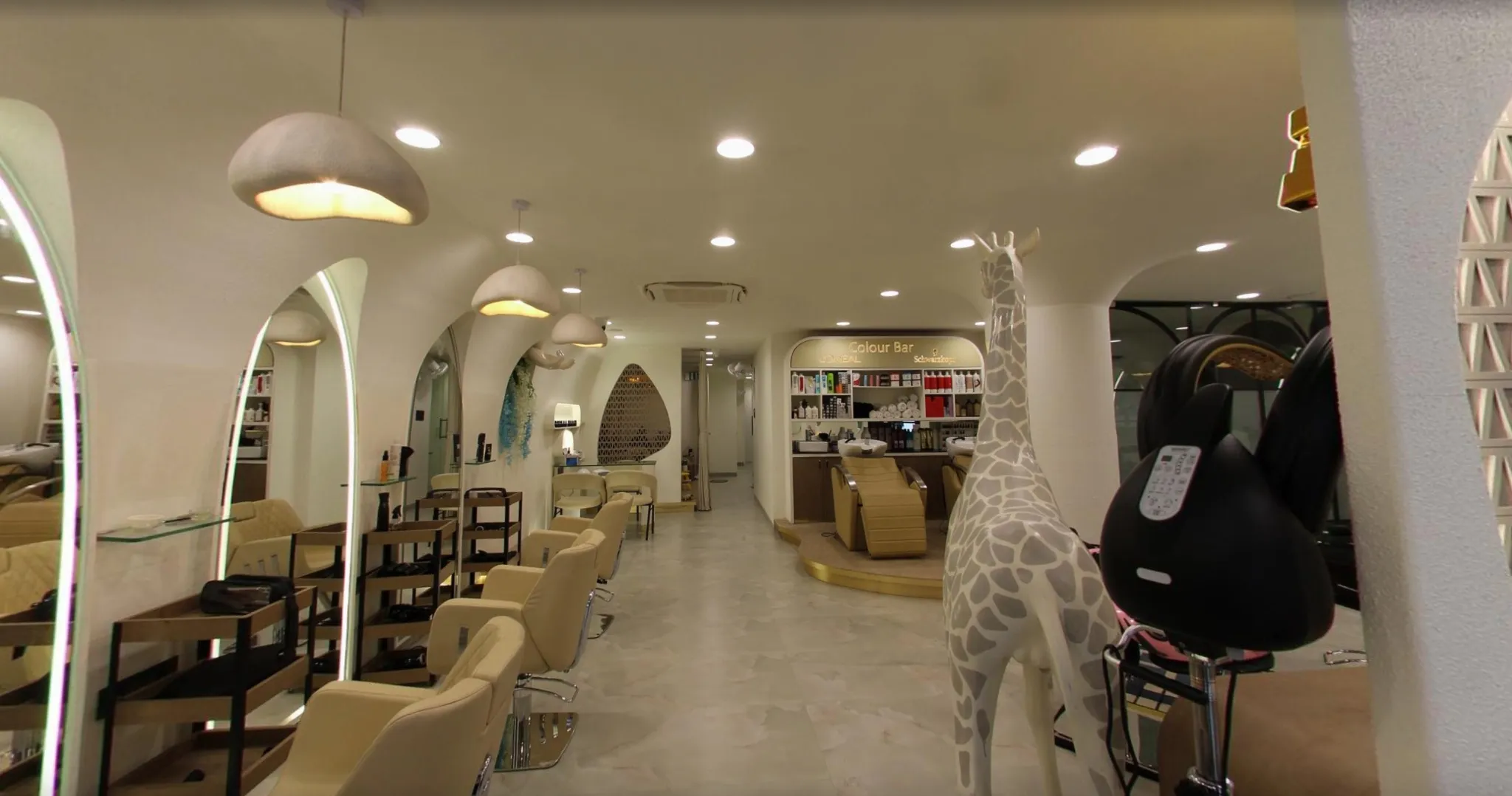 K3 Salon Lounge