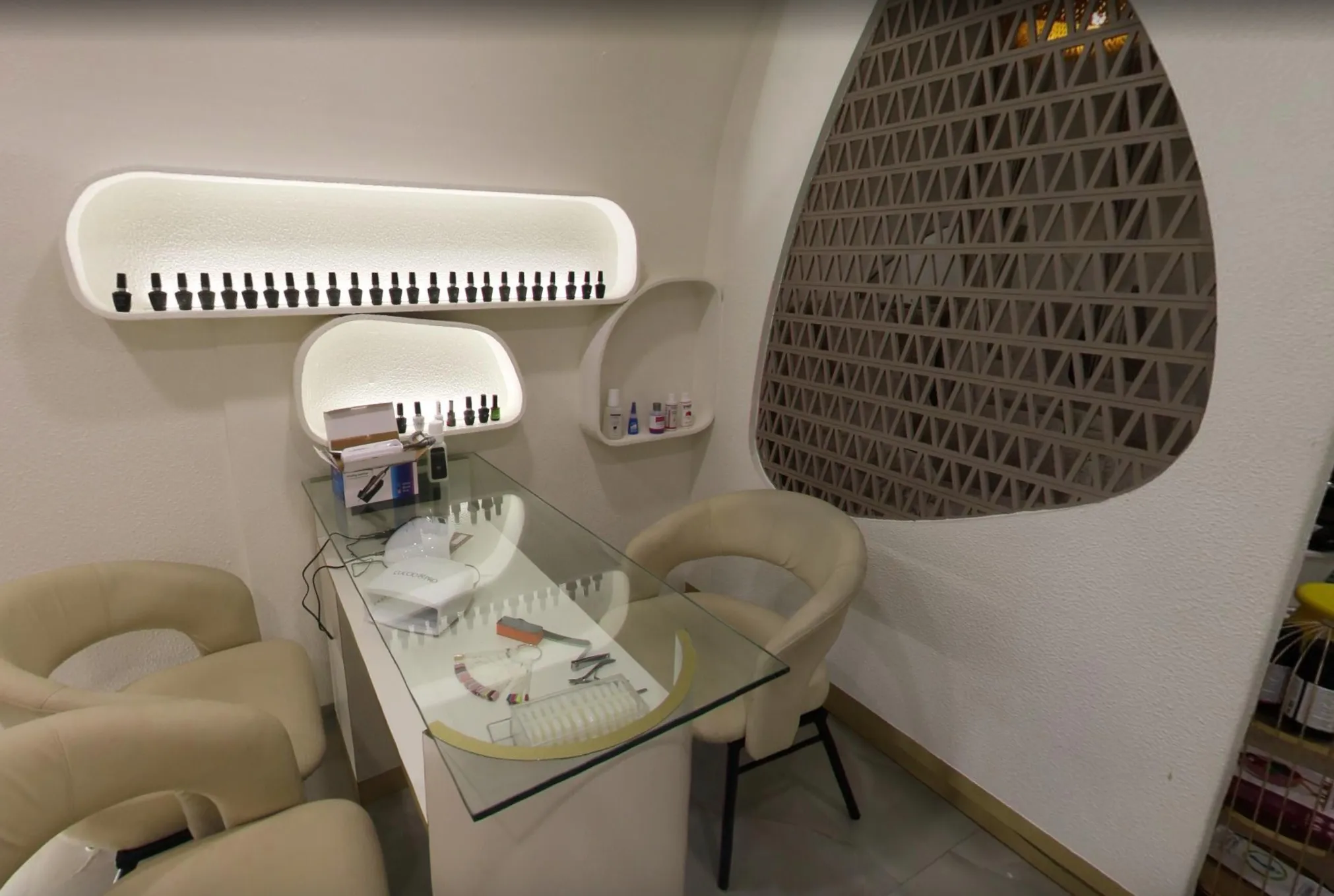K3 Salon Lounge