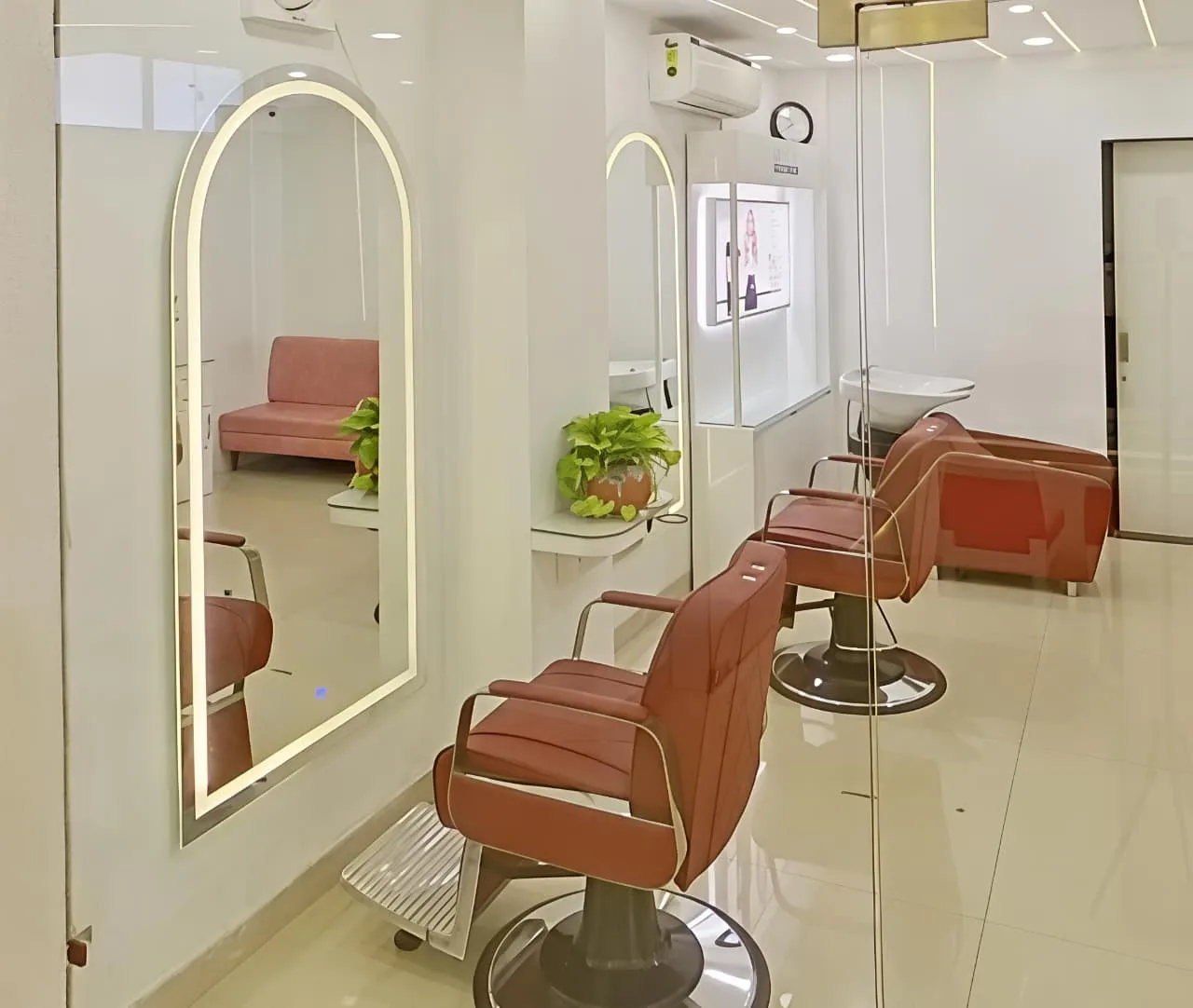 Nikky Bawa Family Salon