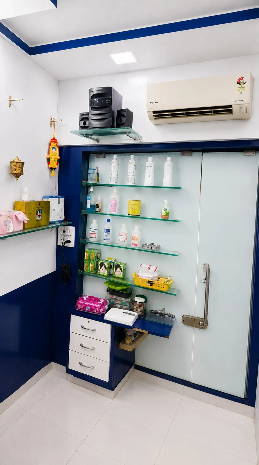 Find best offer near you and book salon services online at Shrimati Beauty Parlour
