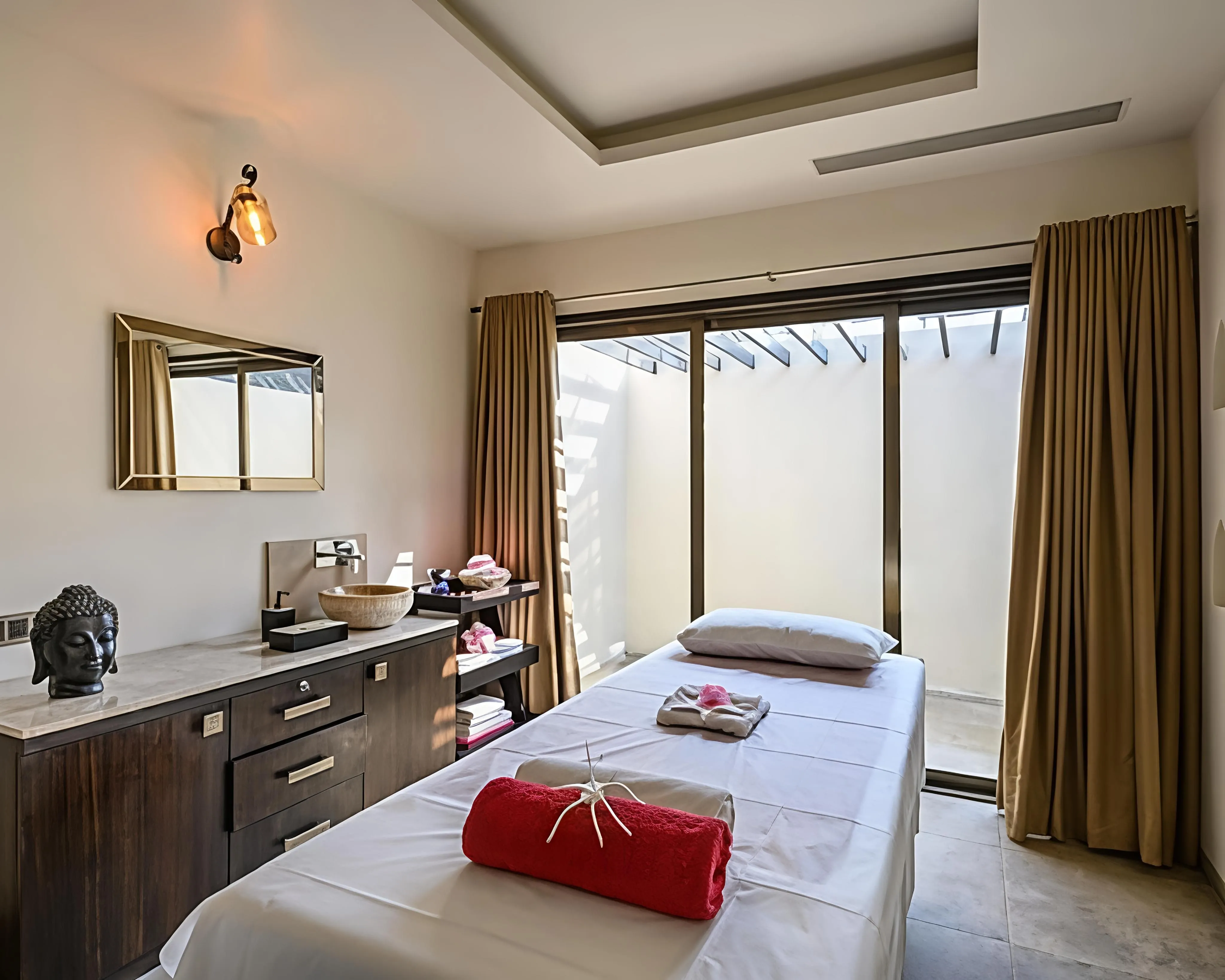 Silver Waves Resort And Spa