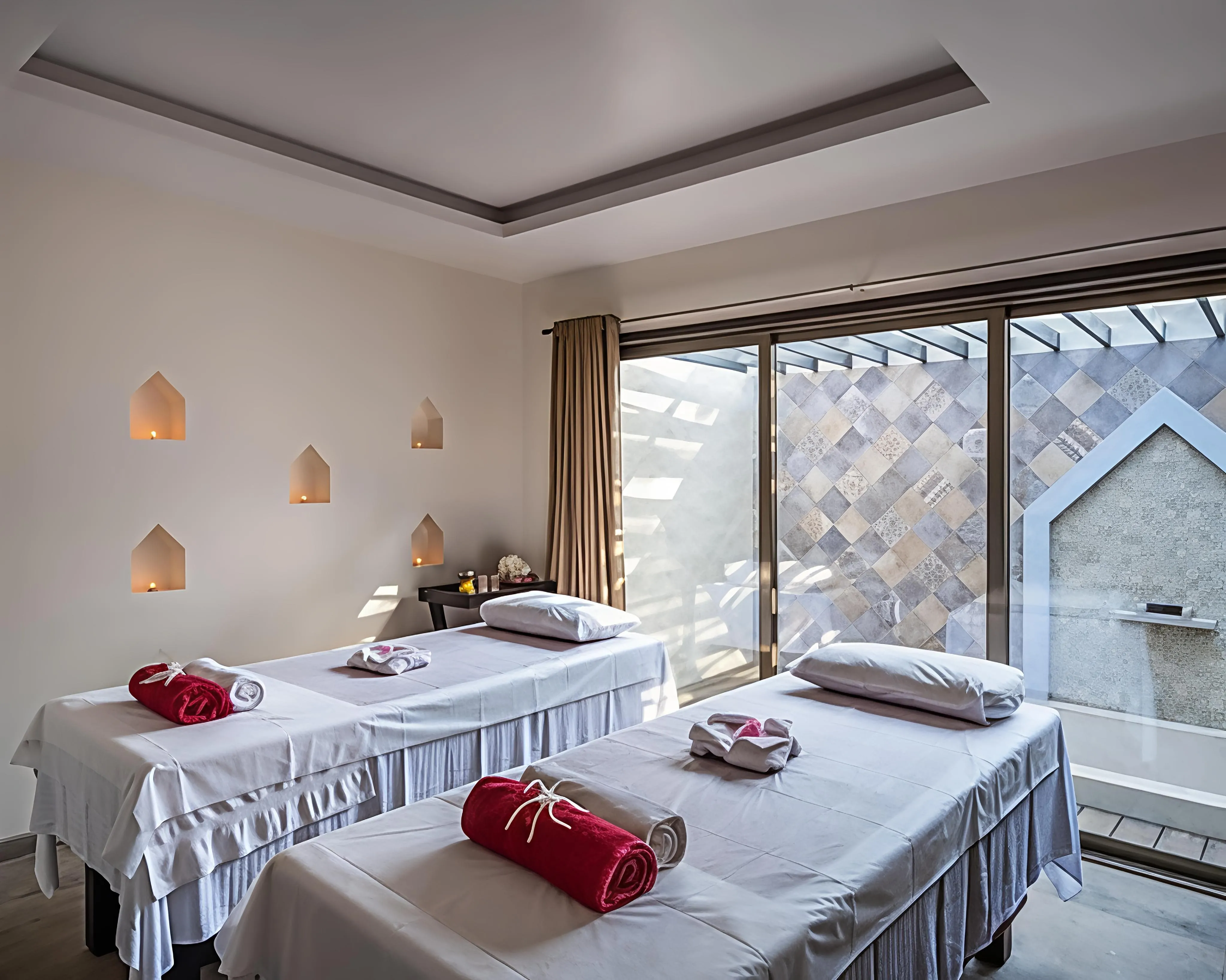 Silver Waves Resort And Spa