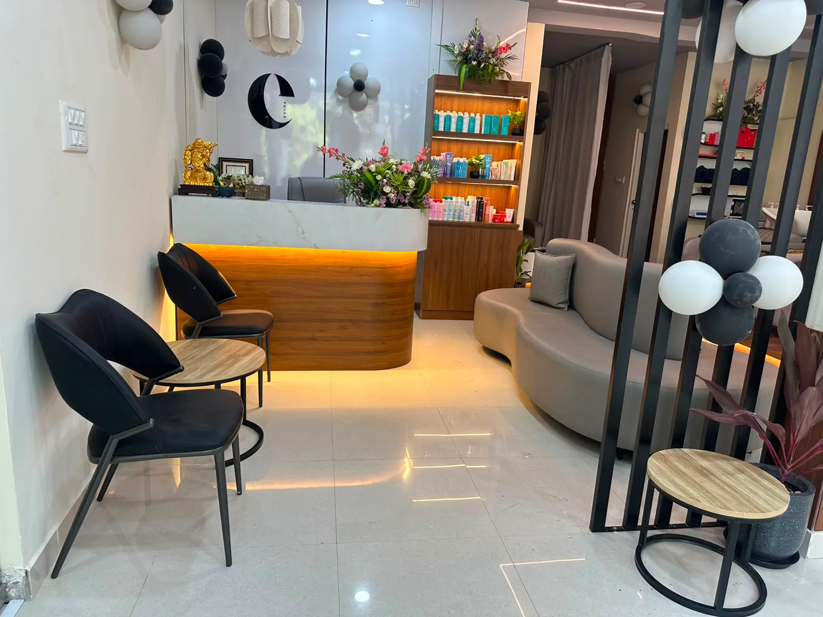 Find best offer near you and book salon services online at Evyra Unisex Salon