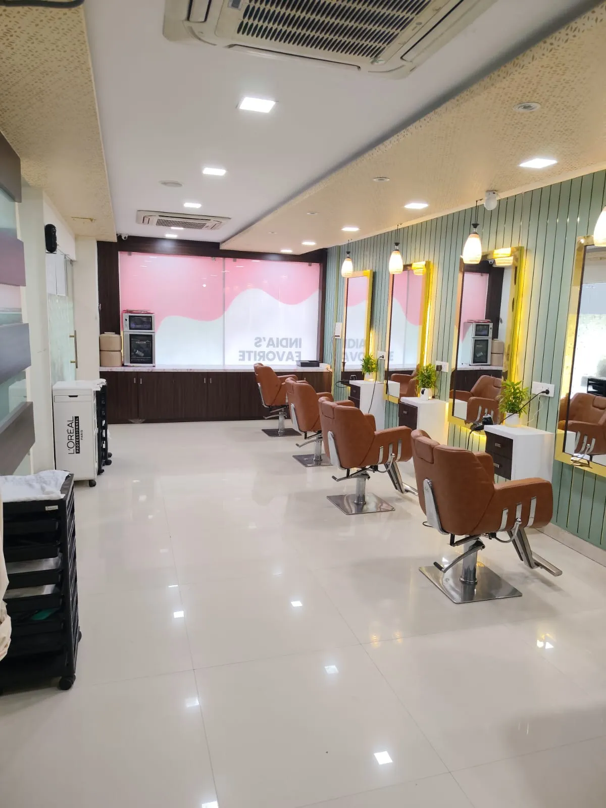 Studio 11 Family Salon