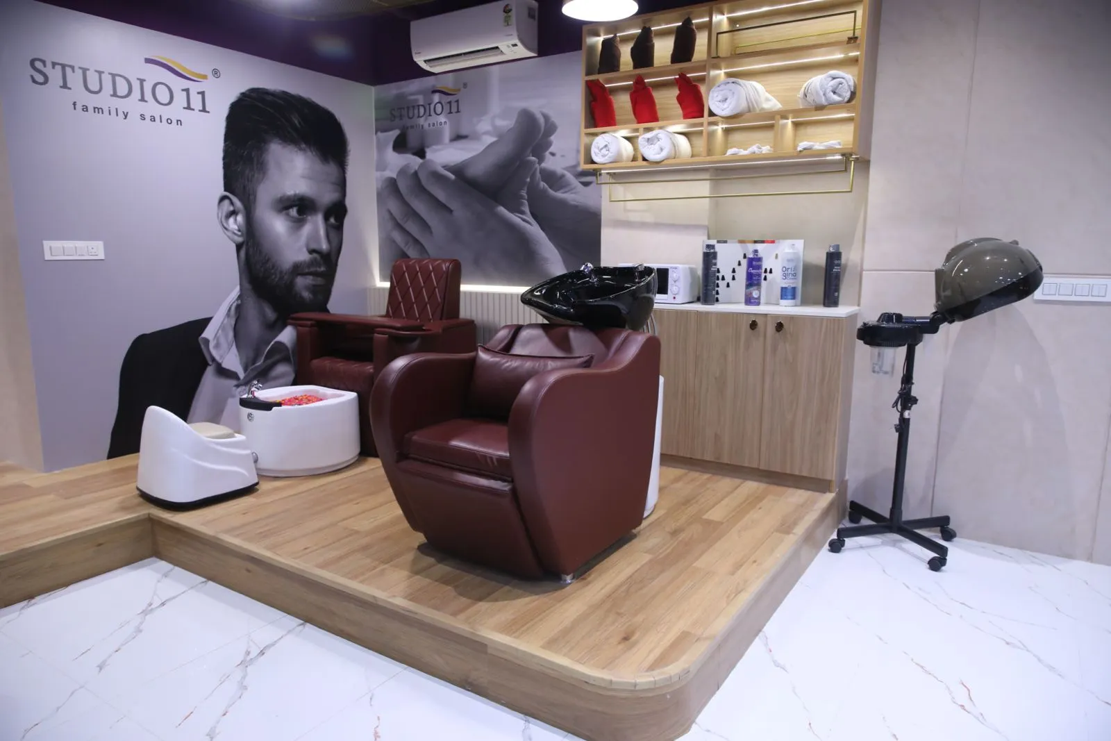 Studio 11 Family Salon