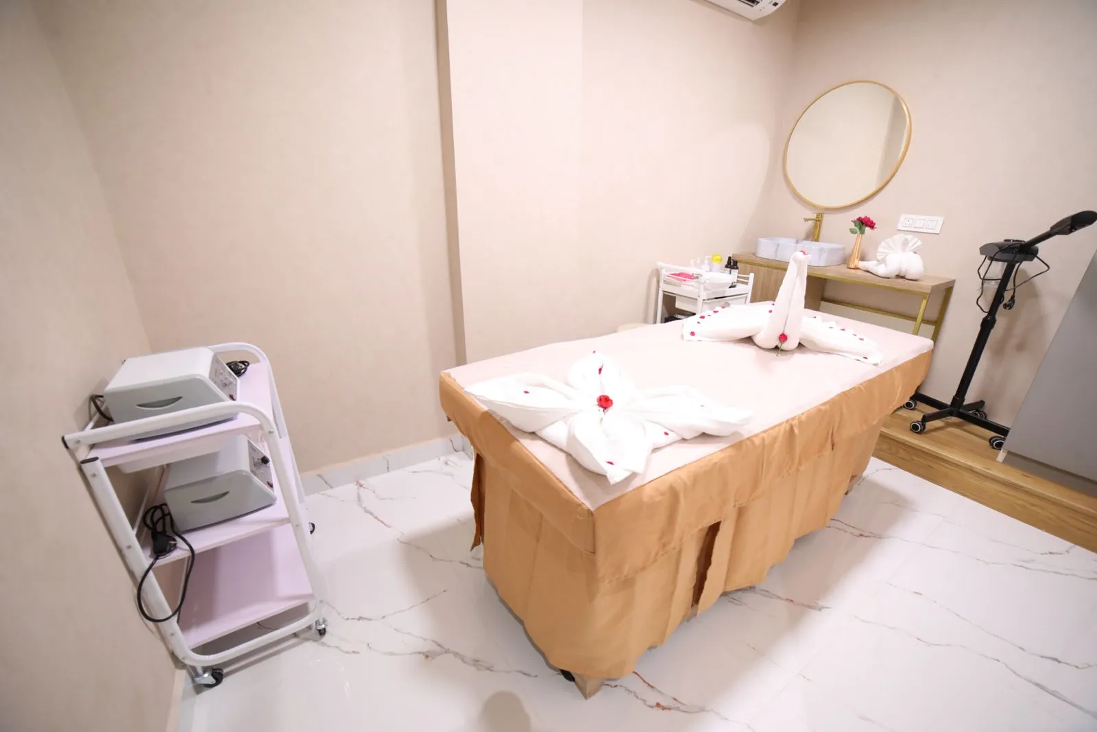 Studio 11 Family Salon