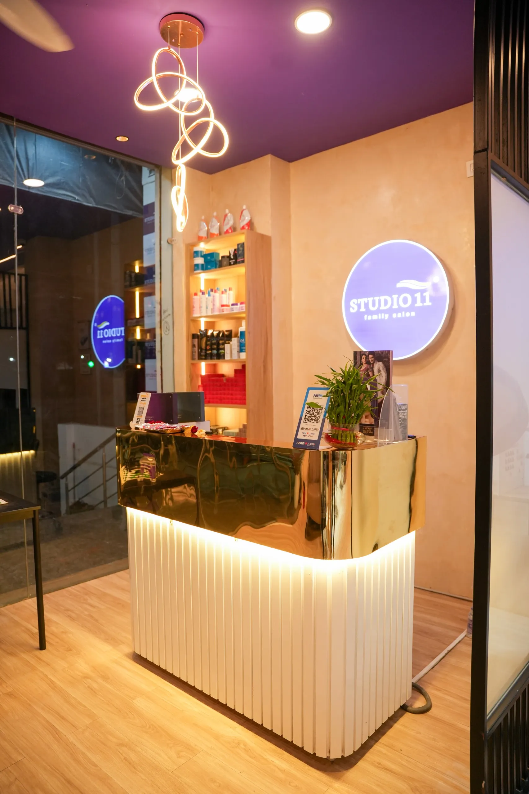 Studio 11 Family Salon