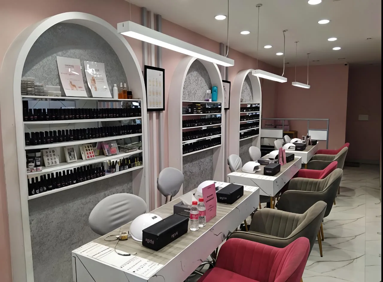 Nailashes