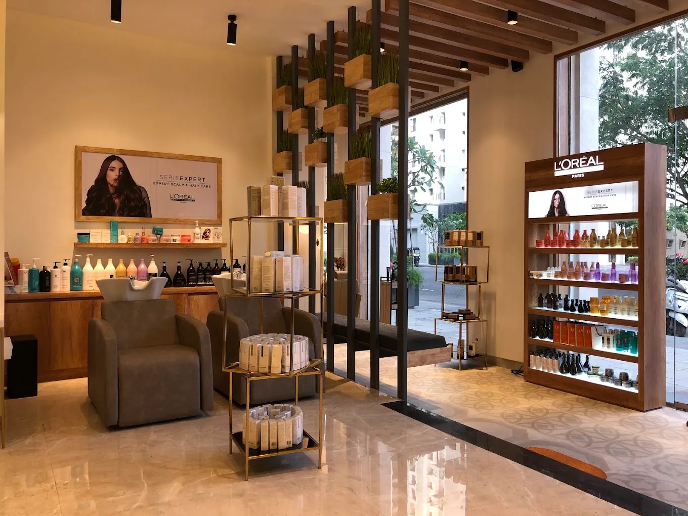 Lookwell Salon 