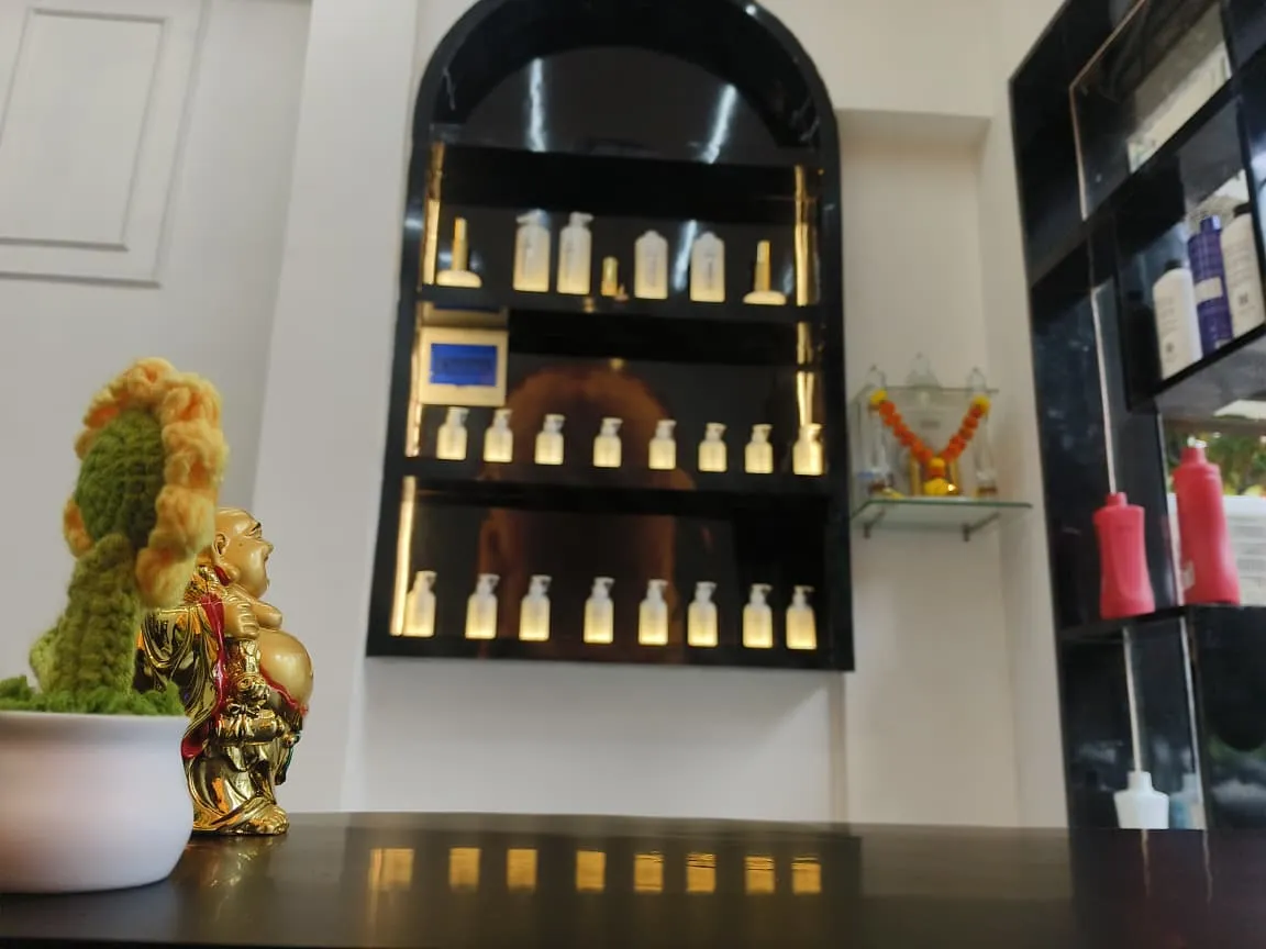 Dhun Salon